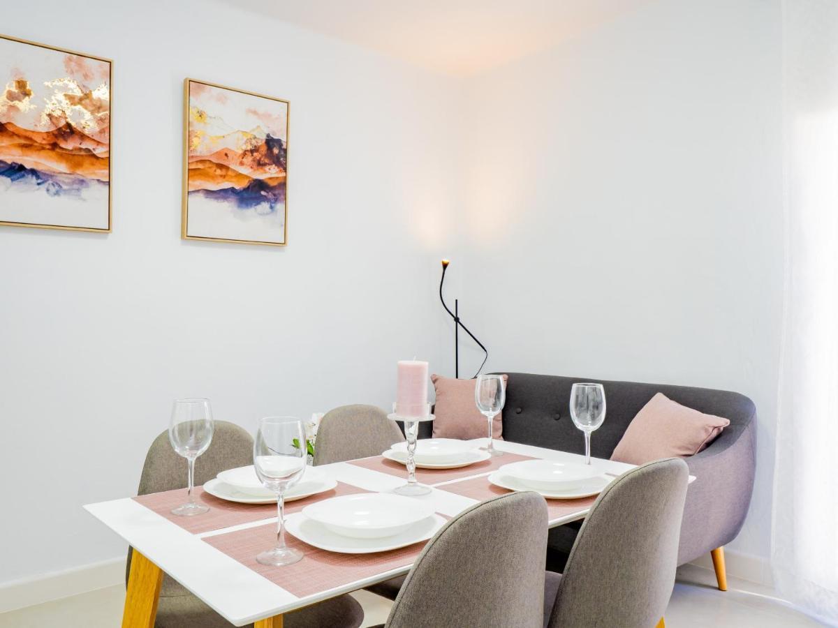 Cubo'S Urban Miranda Apartment Cartama Ngoại thất bức ảnh